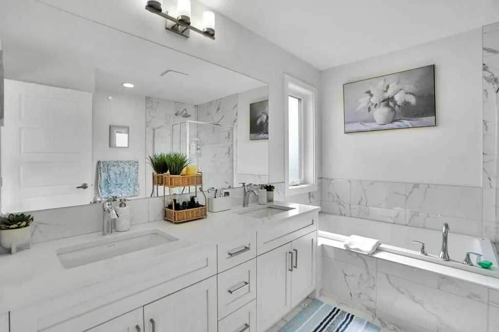 126 Hotchkiss Manor SE Calgary AB T3S 0G1