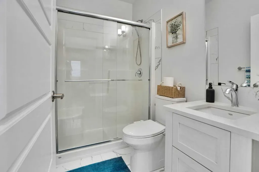 126 Hotchkiss Manor SE Calgary AB T3S 0G1