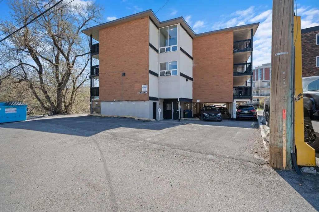 104 24 Avenue SW Calgary AB T2S 0J9