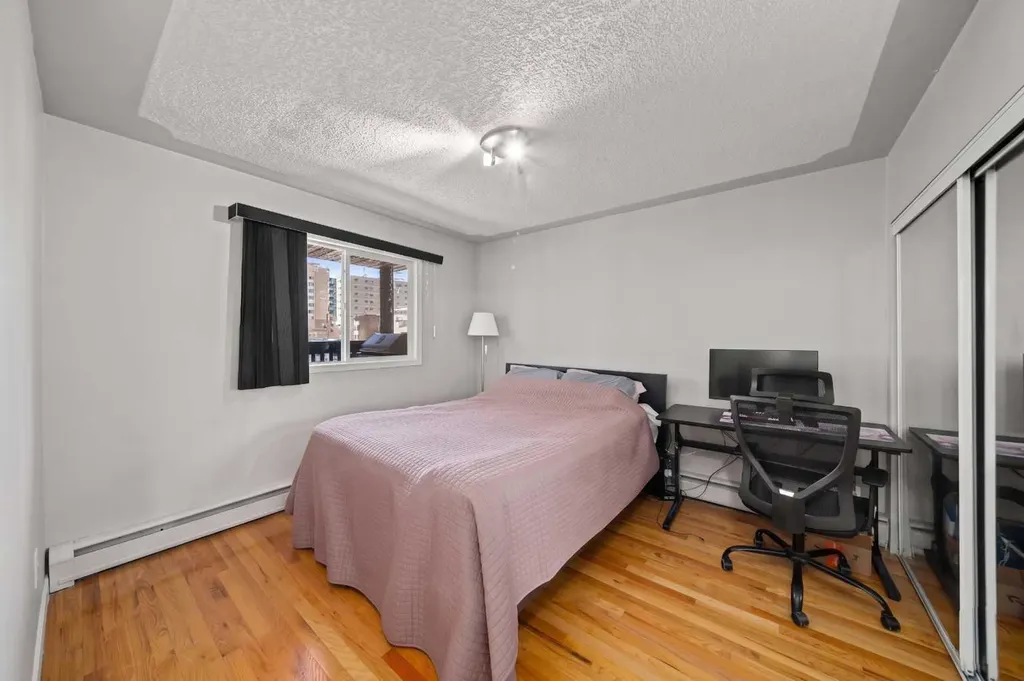 104 24 Avenue SW Calgary AB T2S 0J9