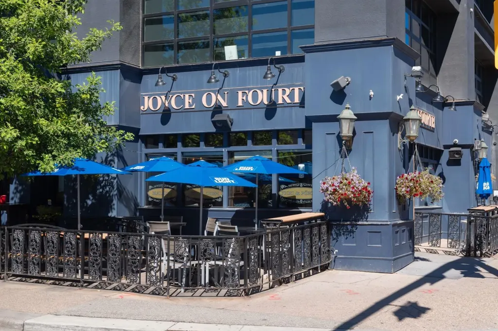 104 24 Avenue SW Calgary AB T2S 0J9