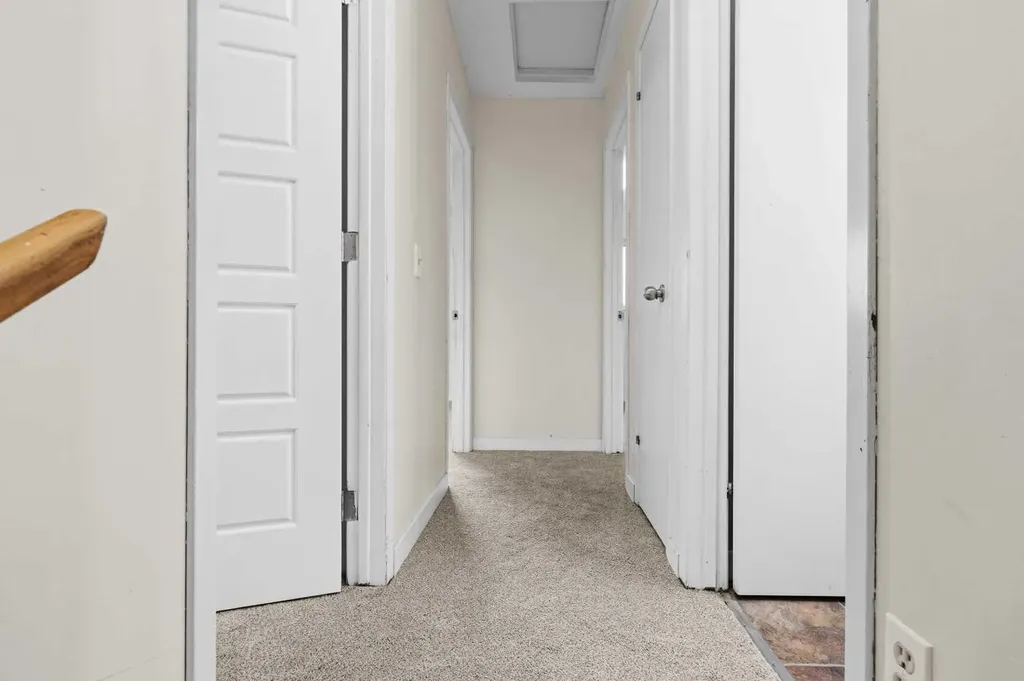 37 Martingrove Way NE Calgary AB T3J2T2