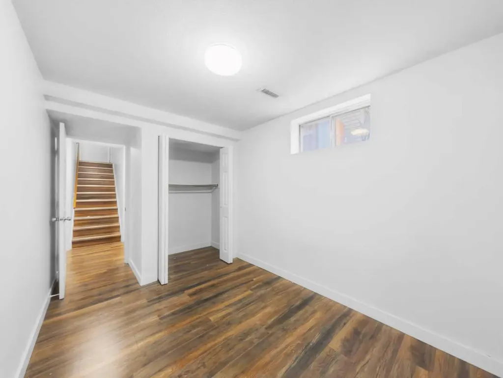 37 Martingrove Way NE Calgary AB T3J2T2