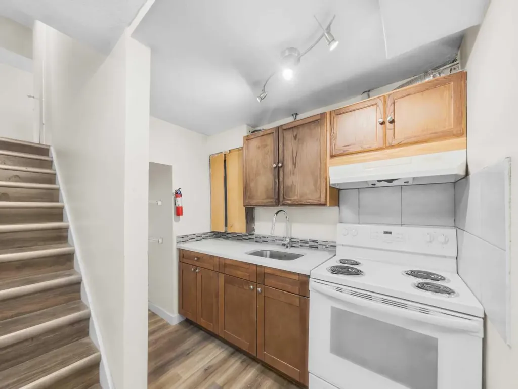 37 Martingrove Way NE Calgary AB T3J2T2