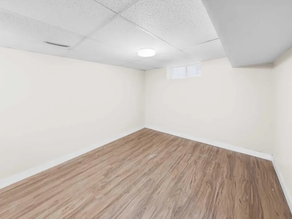 37 Martingrove Way NE Calgary AB T3J2T2