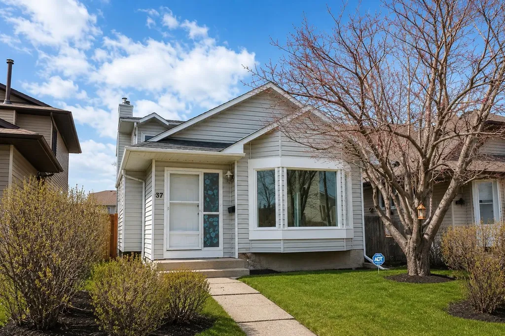 37 Martingrove Way NE Calgary AB T3J2T2