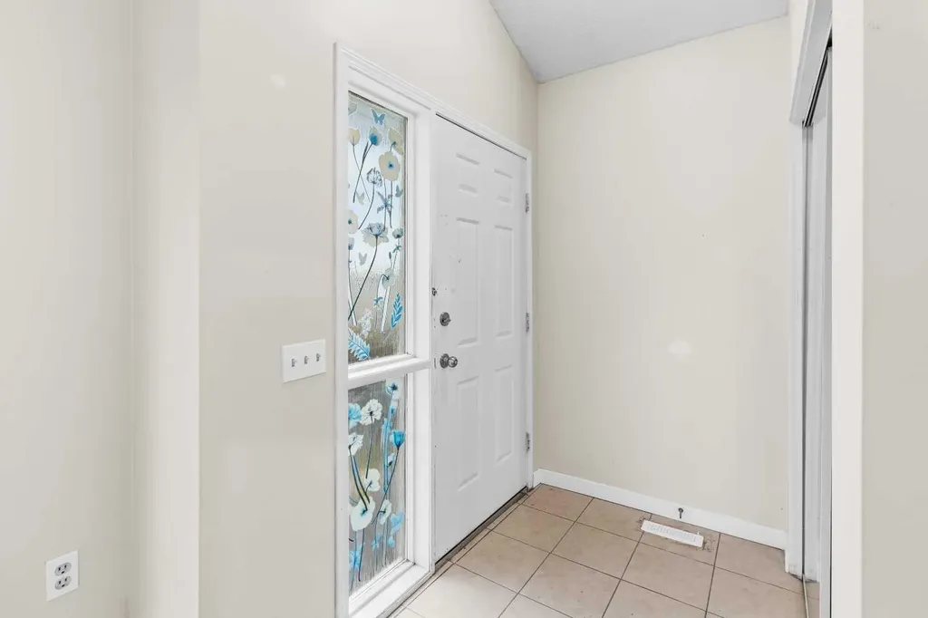37 Martingrove Way NE Calgary AB T3J2T2
