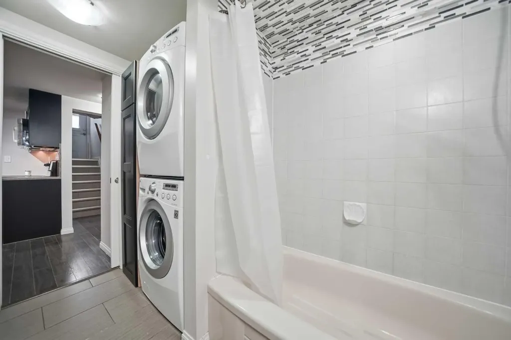 95 Summerwood Road Airdrie AB T4B 1K1