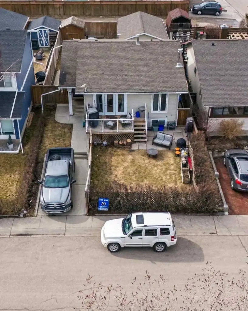 95 Summerwood Road Airdrie AB T4B 1K1