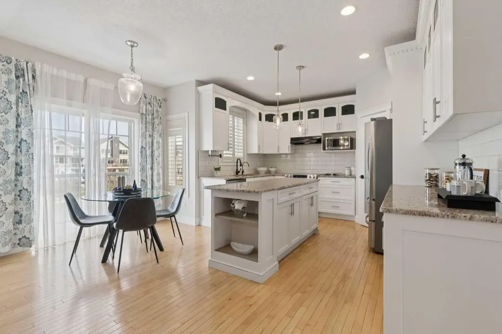 1826 Baywater Street SW Airdrie AB T4B 0A8