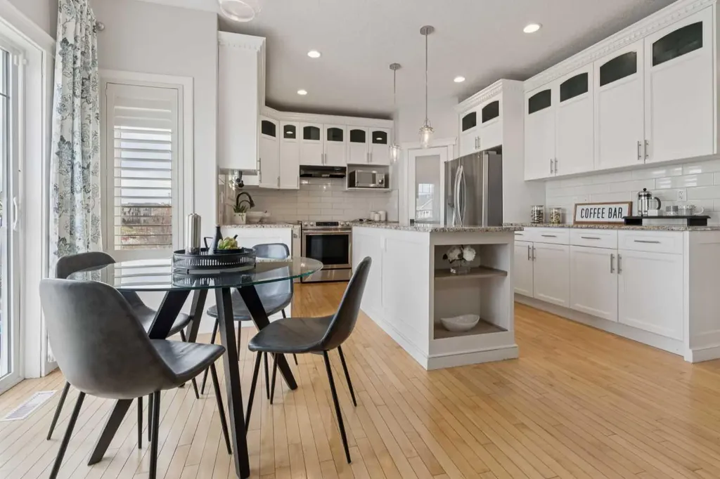 1826 Baywater Street SW Airdrie AB T4B 0A8