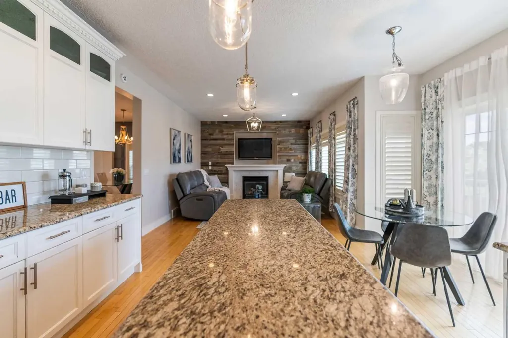 1826 Baywater Street SW Airdrie AB T4B 0A8