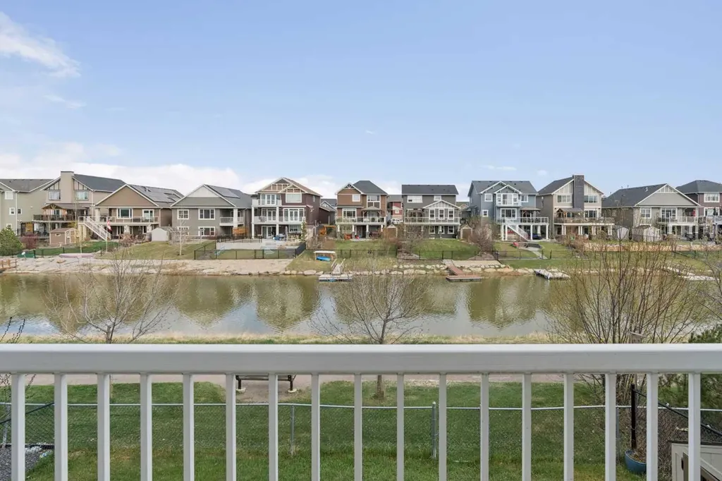 1826 Baywater Street SW Airdrie AB T4B 0A8
