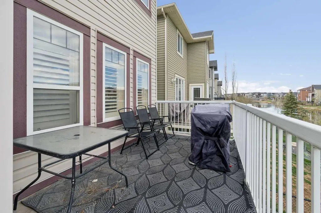 1826 Baywater Street SW Airdrie AB T4B 0A8