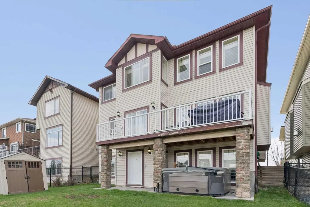 1826 Baywater Street SW Airdrie AB T4B 0A8