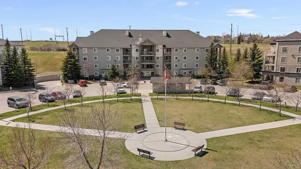 5500 Somervale Court SW Calgary AB T2Y4M1