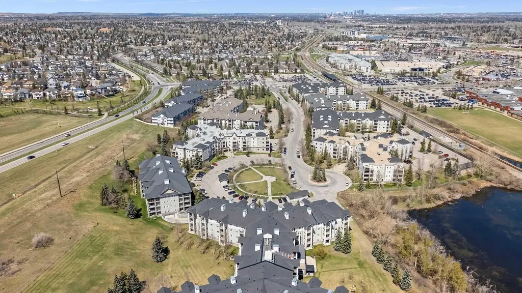 5500 Somervale Court SW Calgary AB T2Y4M1