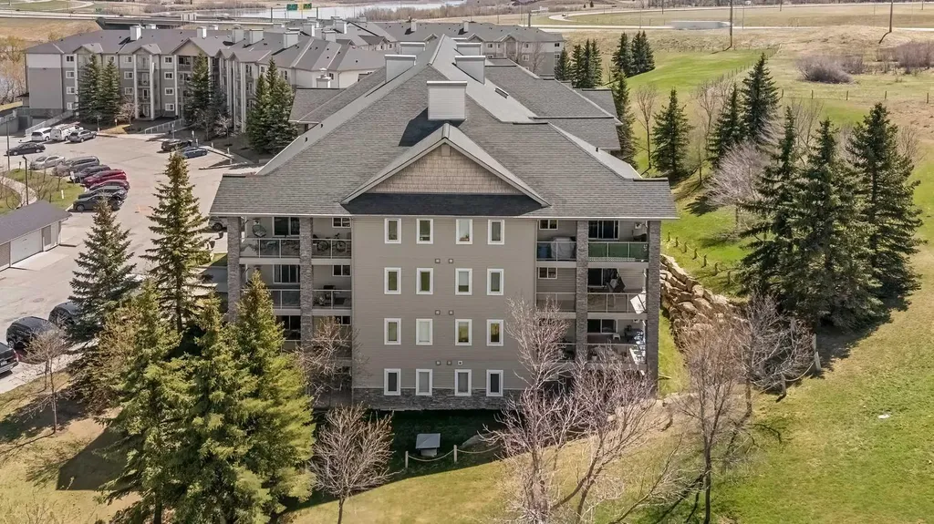 5500 Somervale Court SW Calgary AB T2Y4M1