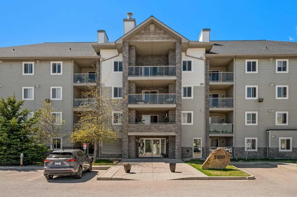 5500 Somervale Court SW Calgary AB T2Y4M1