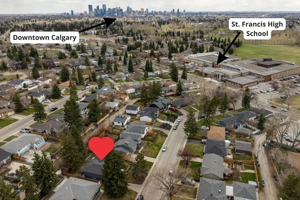 28 Calandar Road NW Calgary AB T2L 0P6