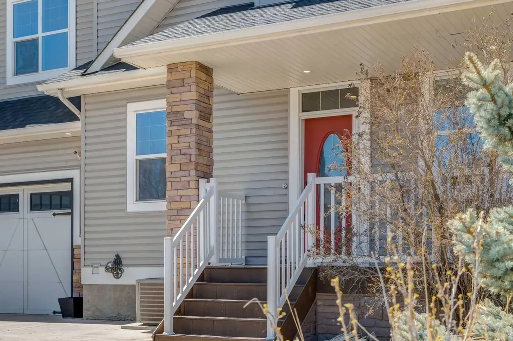 15 Barber Street NW Langdon AB T0J 1X2