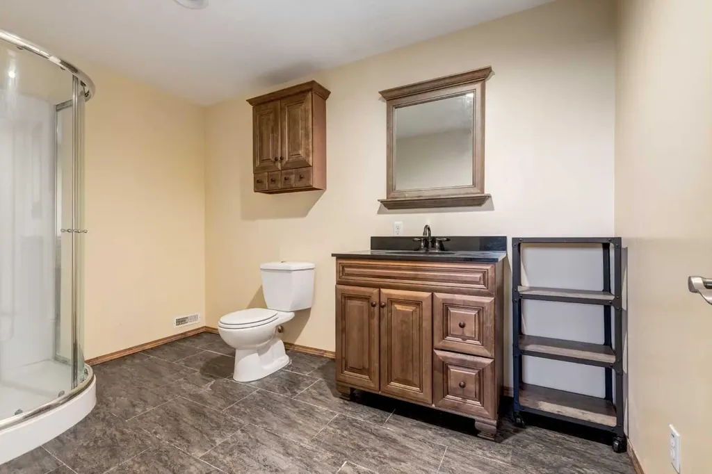 15 Barber Street NW Langdon AB T0J 1X2