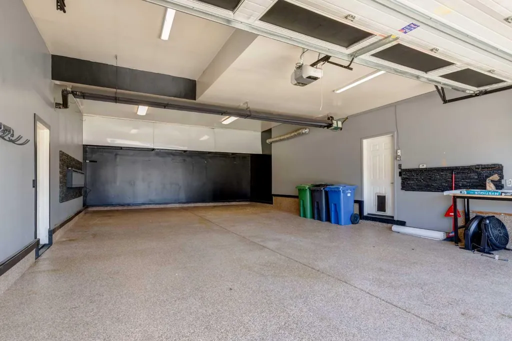 15 Barber Street NW Langdon AB T0J 1X2