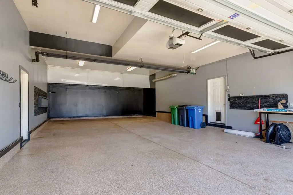 15 Barber Street NW Langdon AB T0J 1X2