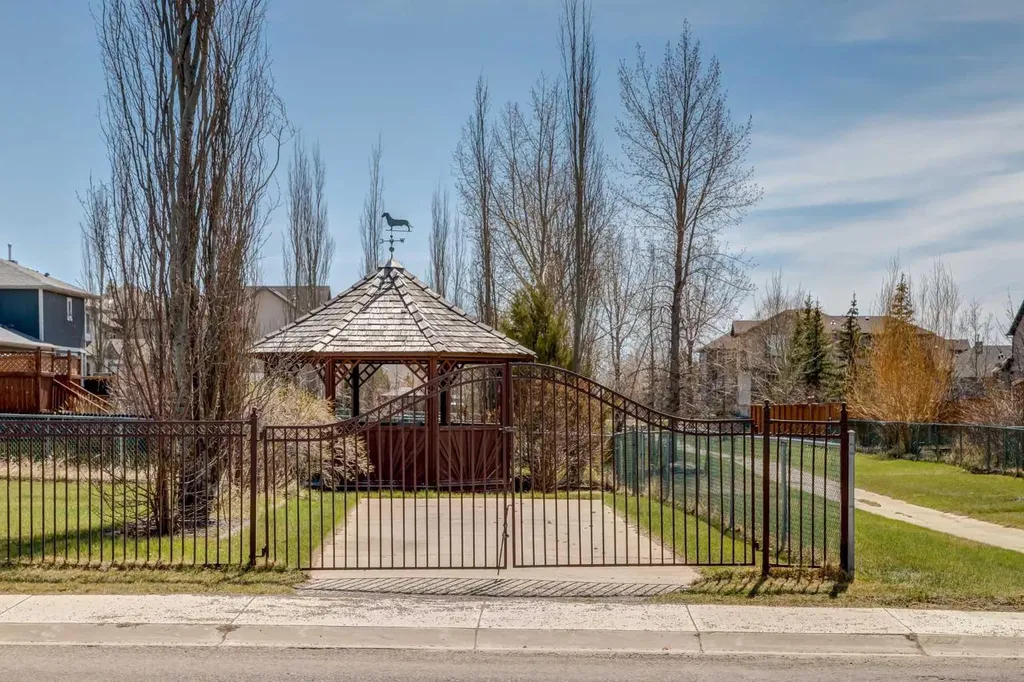 15 Barber Street NW Langdon AB T0J 1X2