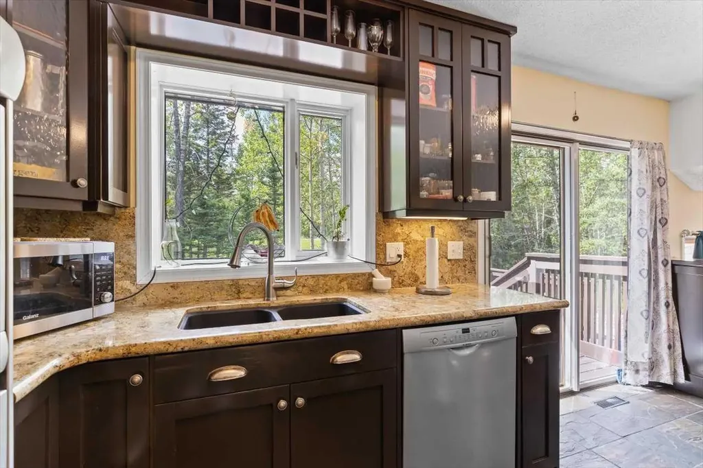 51 Redwood Meadows Drive Rural Rocky View County AB T3Z 1A3