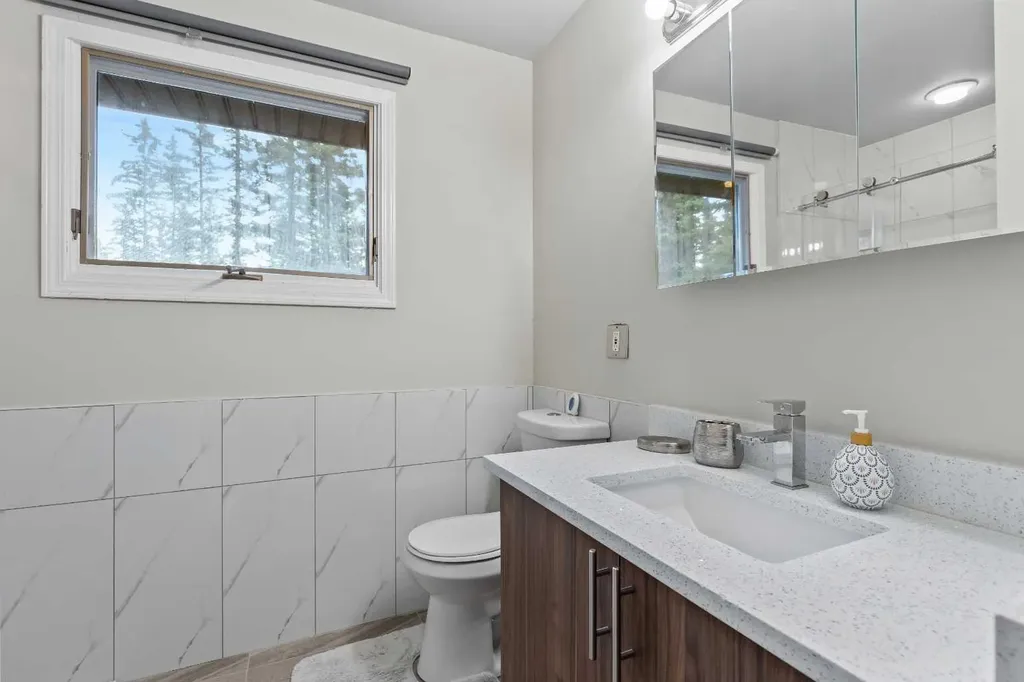 51 Redwood Meadows Drive Rural Rocky View County AB T3Z 1A3