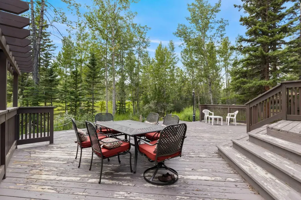 51 Redwood Meadows Drive Rural Rocky View County AB T3Z 1A3