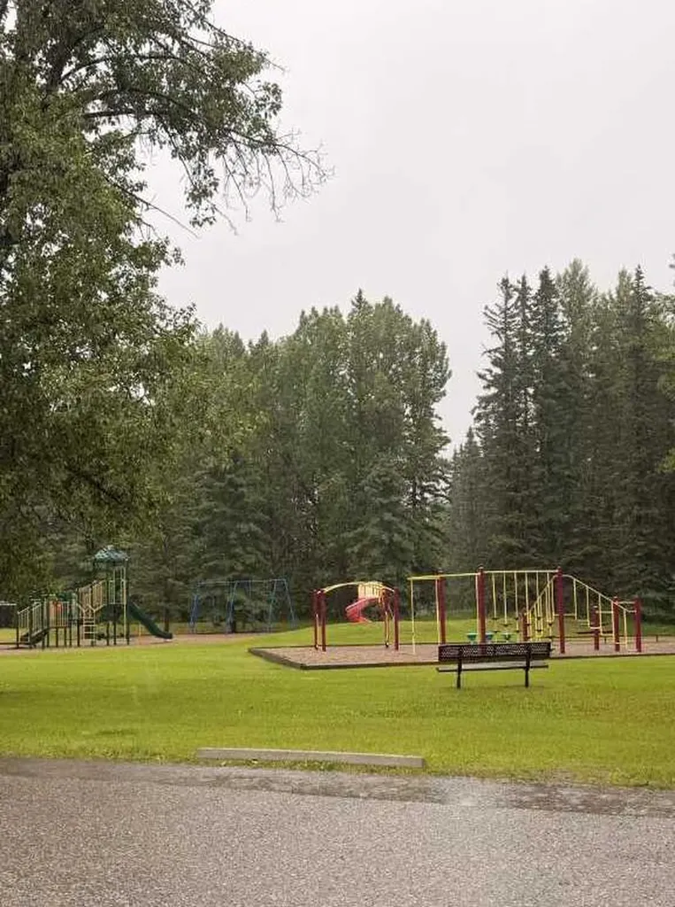 51 Redwood Meadows Drive Rural Rocky View County AB T3Z 1A3