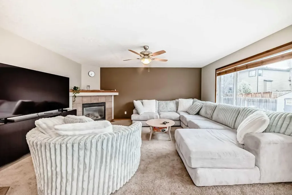 225 Kincora Heights NW Calgary AB T3R 1N6