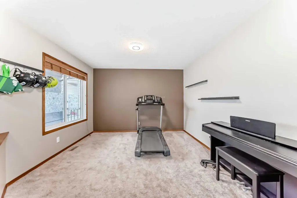 225 Kincora Heights NW Calgary AB T3R 1N6