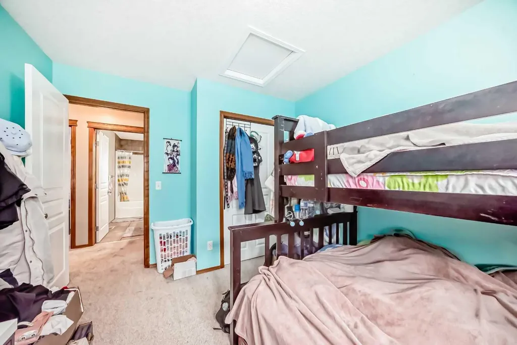 225 Kincora Heights NW Calgary AB T3R 1N6