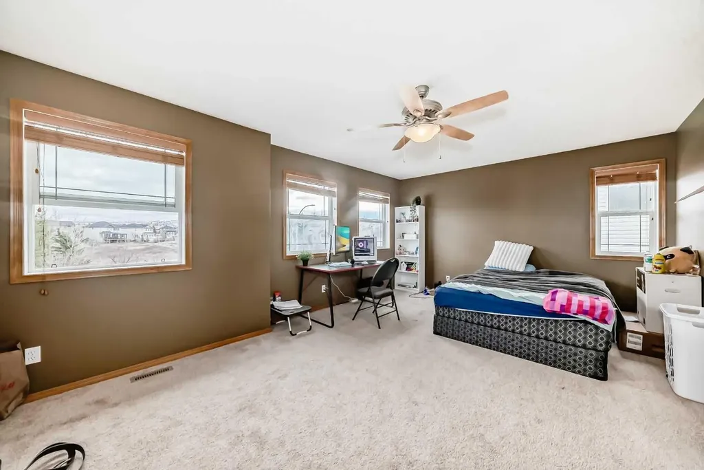 225 Kincora Heights NW Calgary AB T3R 1N6