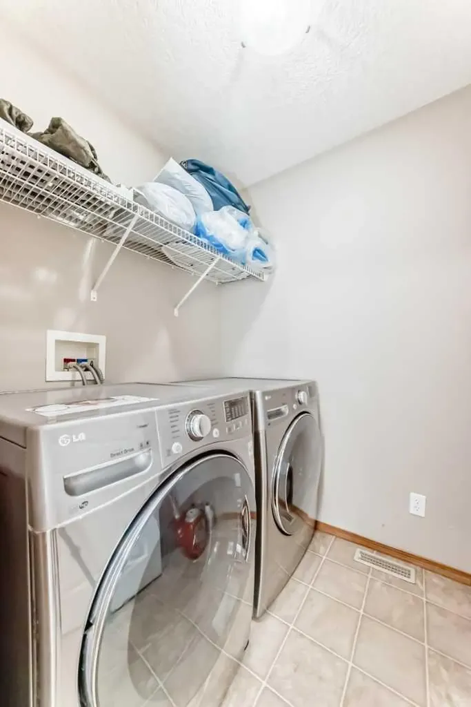 225 Kincora Heights NW Calgary AB T3R 1N6