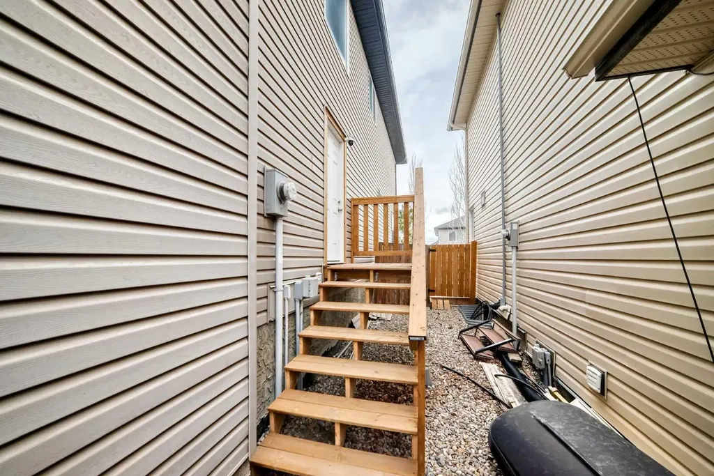 225 Kincora Heights NW Calgary AB T3R 1N6