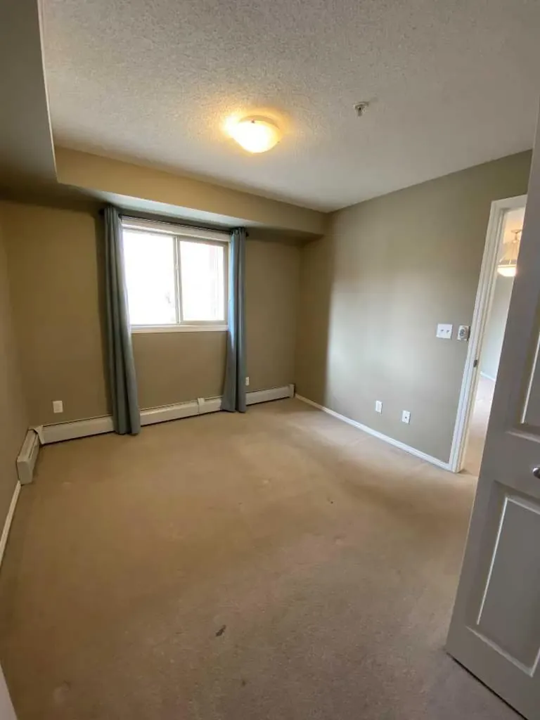 403 Mackenzie Way SW Airdrie AB T4B 3V7