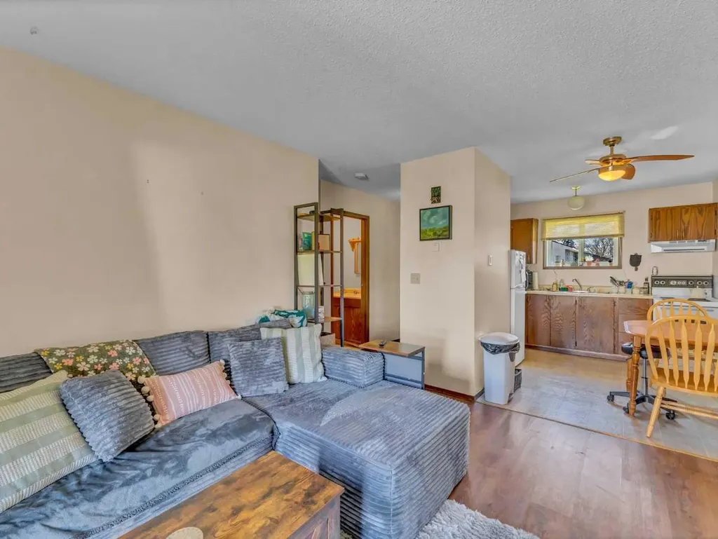 437 3 Avenue Bassano AB T0J0B0