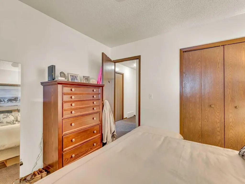 437 3 Avenue Bassano AB T0J0B0