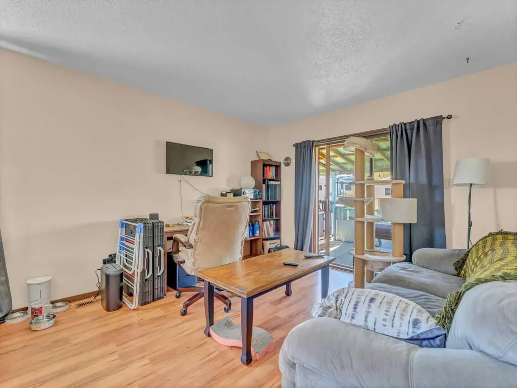 437 3 Avenue Bassano AB T0J0B0
