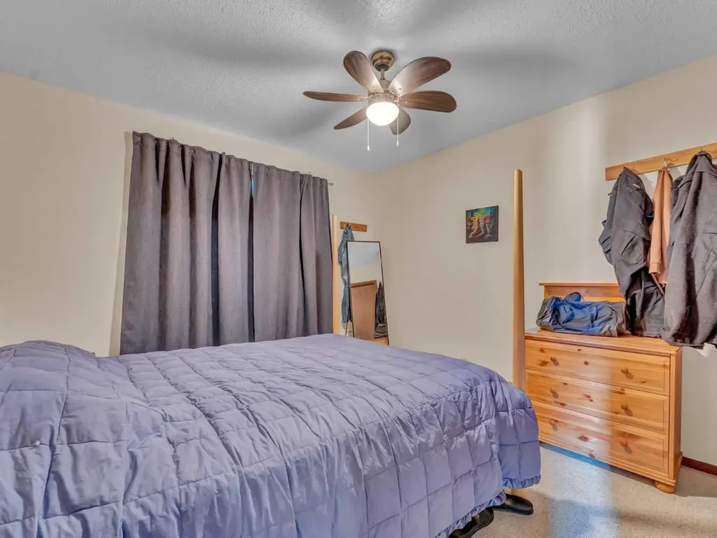 437 3 Avenue Bassano AB T0J0B0