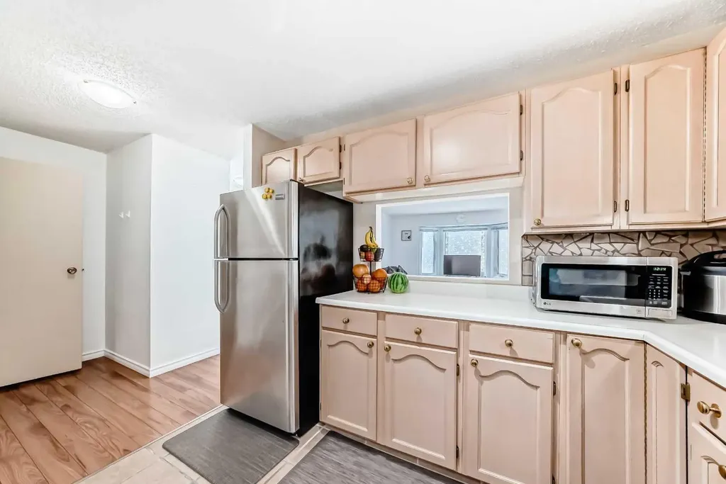 15 Falshire Terrace NE Calgary AB T3J3B1