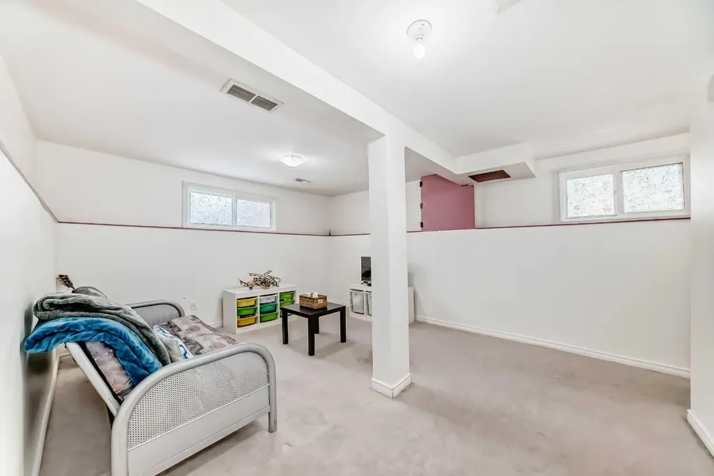 15 Falshire Terrace NE Calgary AB T3J3B1