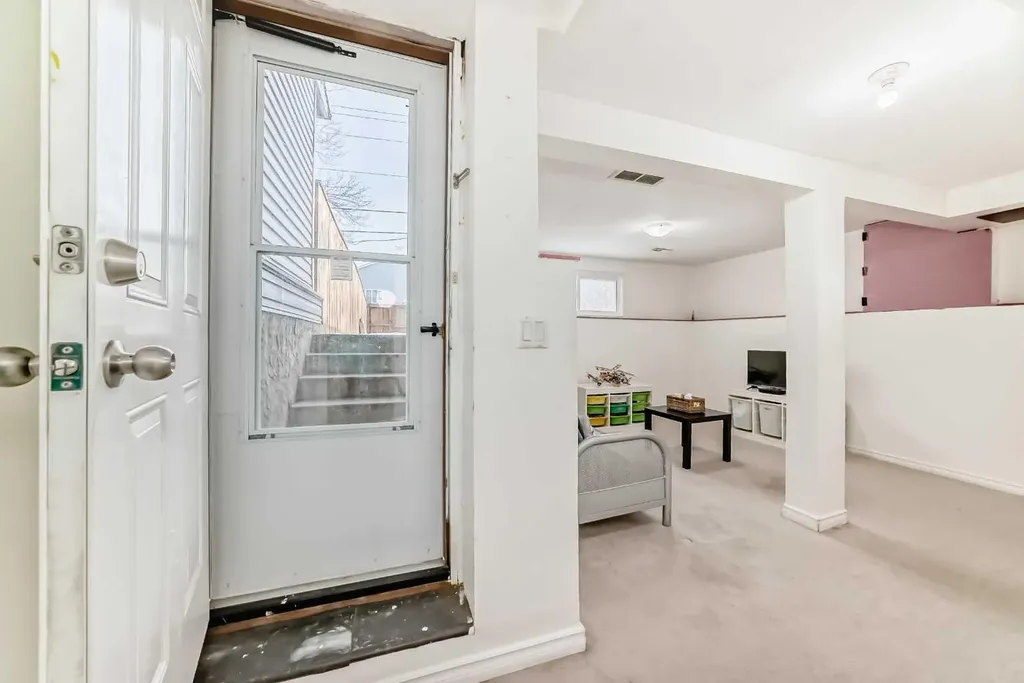 15 Falshire Terrace NE Calgary AB T3J3B1