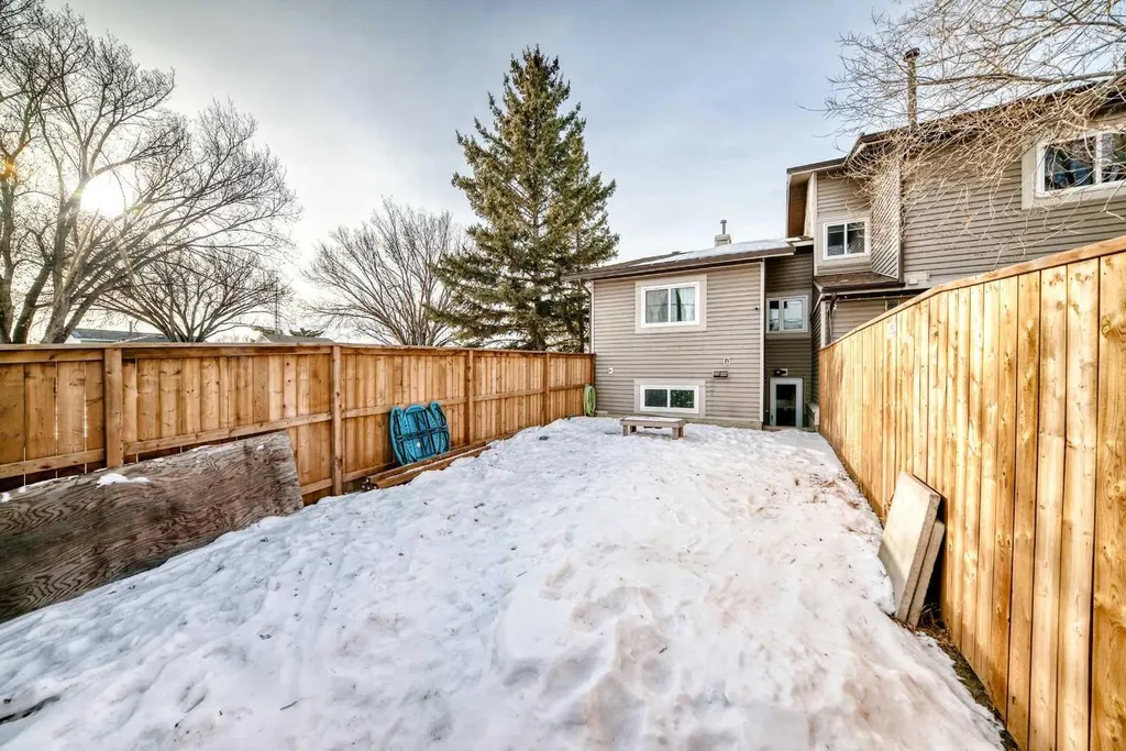 15 Falshire Terrace NE Calgary AB T3J3B1