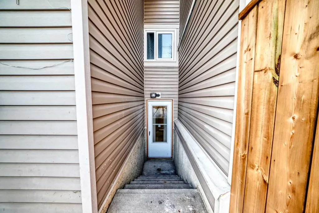 15 Falshire Terrace NE Calgary AB T3J3B1