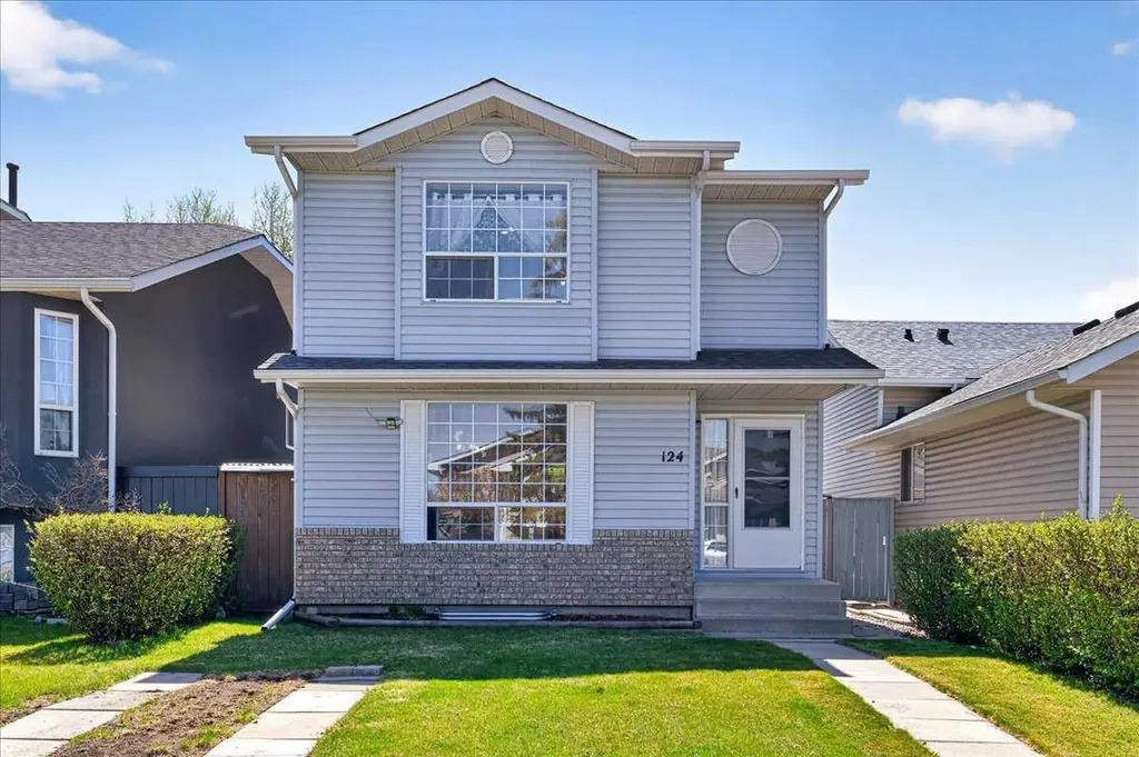 124 Martinwood Court NE Calgary AB T3J 3H2